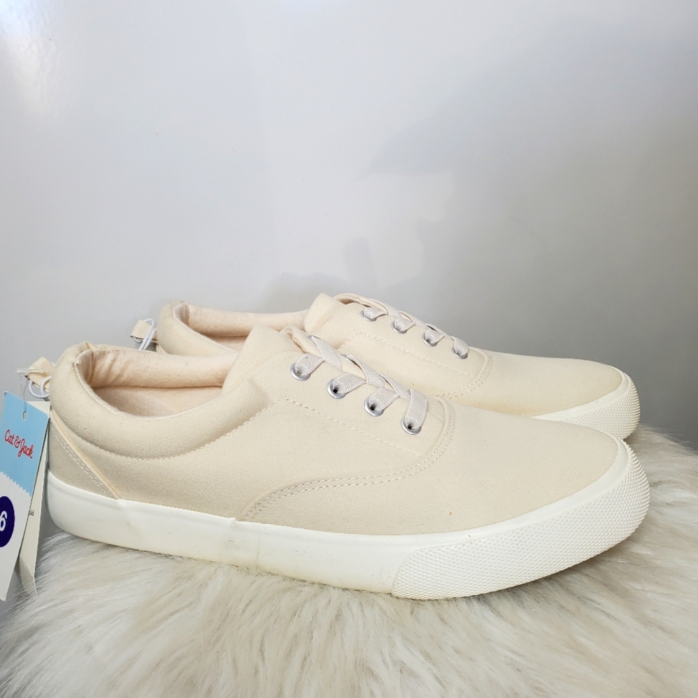 NWT CAT & JACK Off White Beige Canvas Girls Sneakers Shoes Size 6